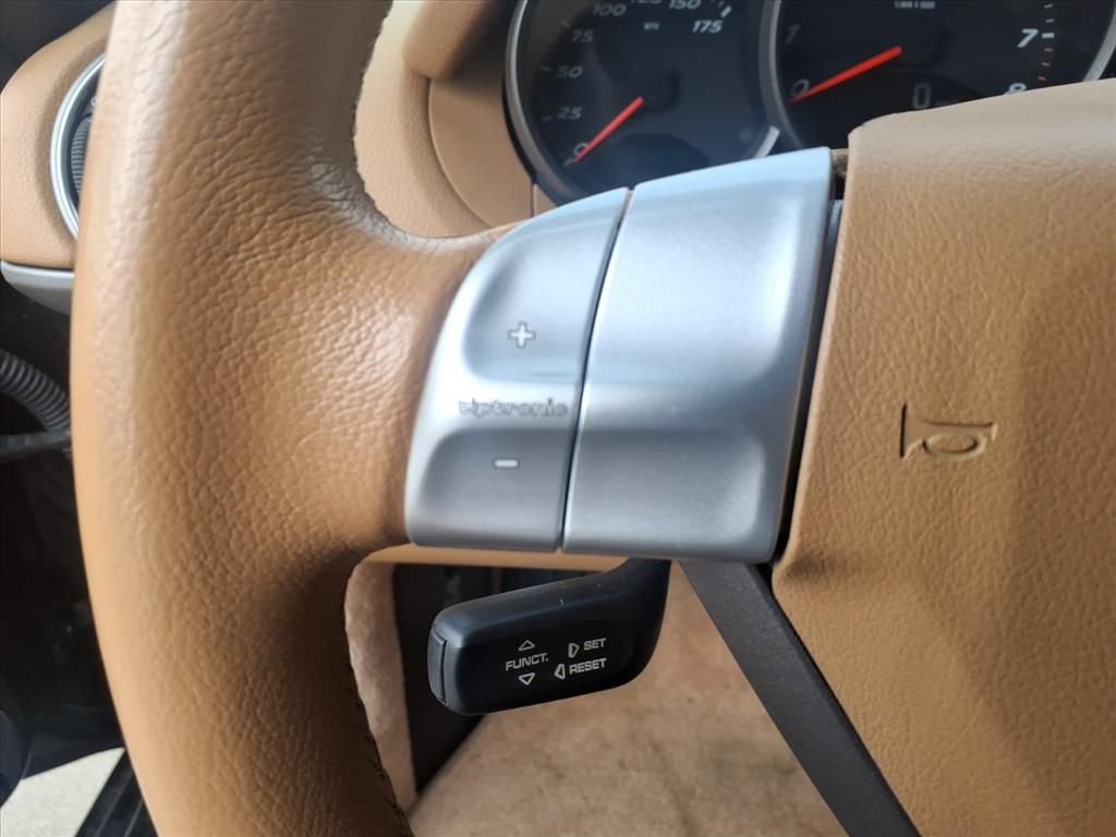 Used 2005 Porsche Boxster Base image 15