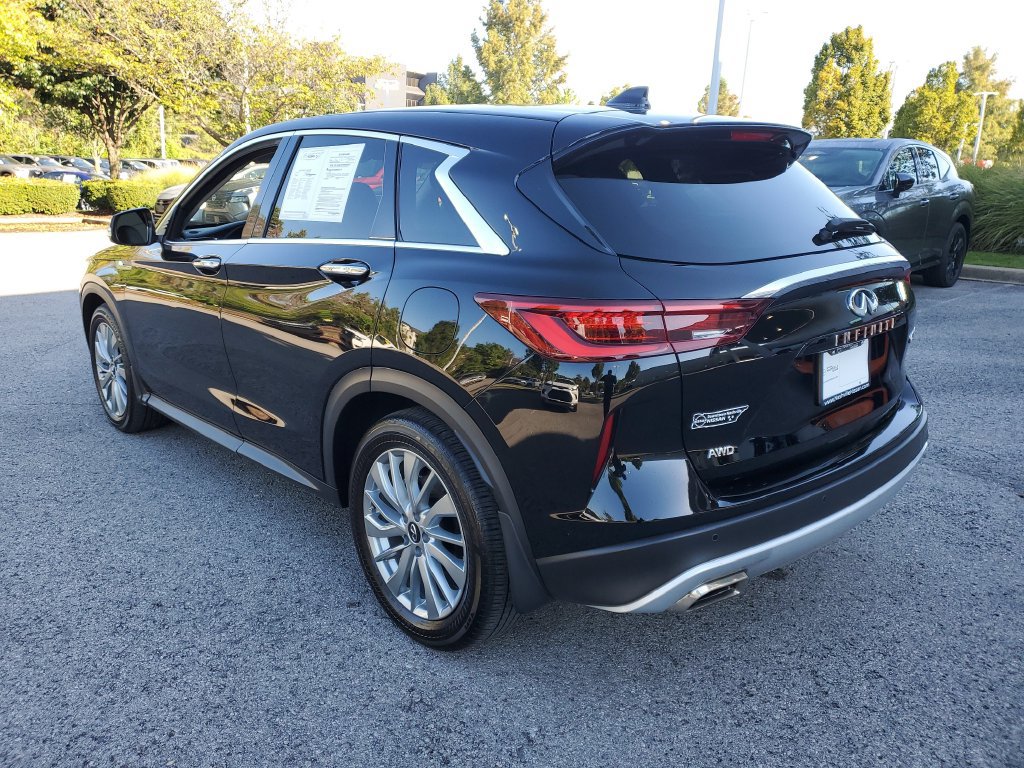 Used 2025 INFINITI QX50 Pure AWD/4WD image 3