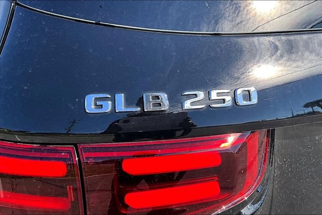 Used 2025 Mercedes-Benz GLB 250 image 15