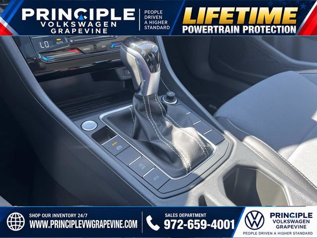 New 2027 Volkswagen Jetta SE FWD image 22