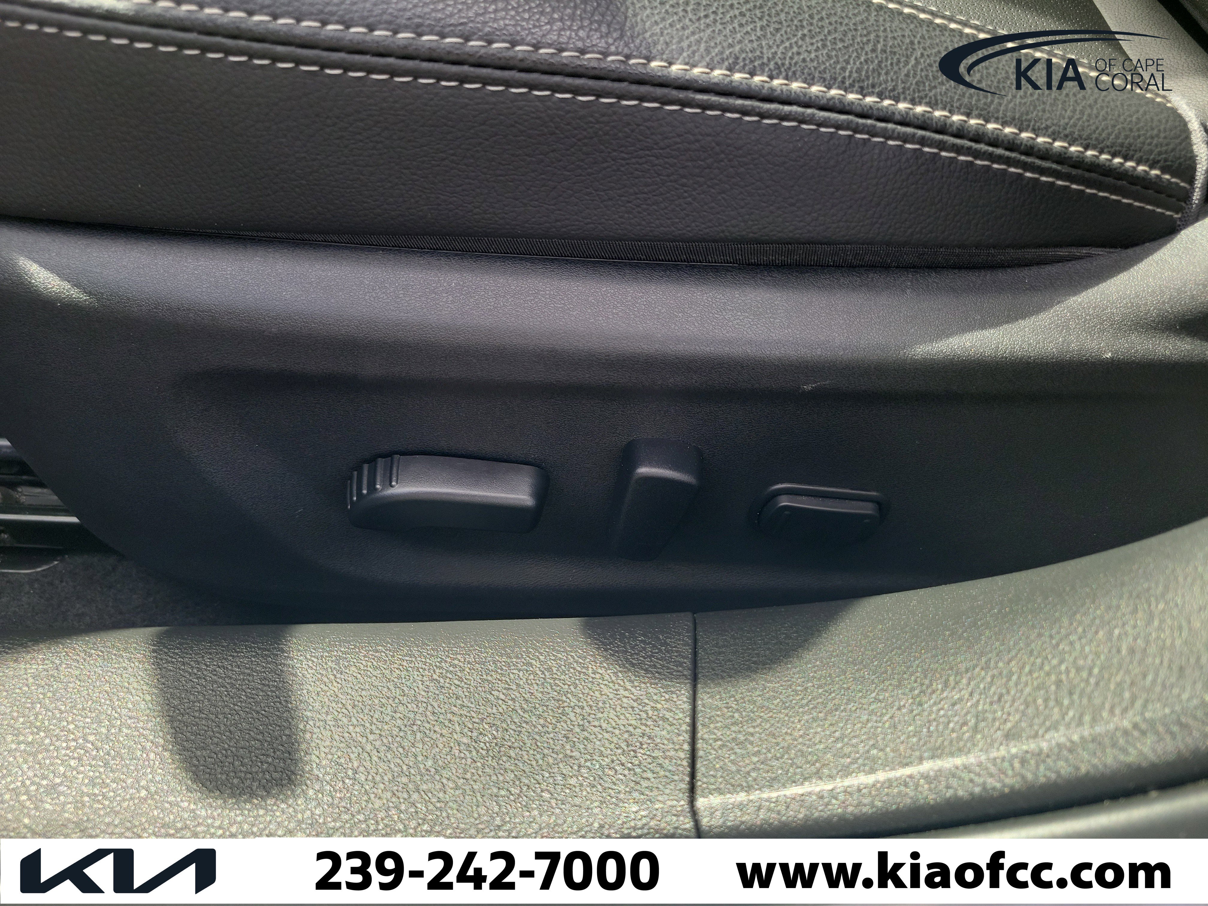 Used 2020 Nissan Altima 2.0 Platinum FWD image 22