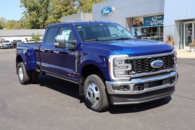 New 2026 Ford F350 Lariat w/ Lariat Ultimate Package image 2