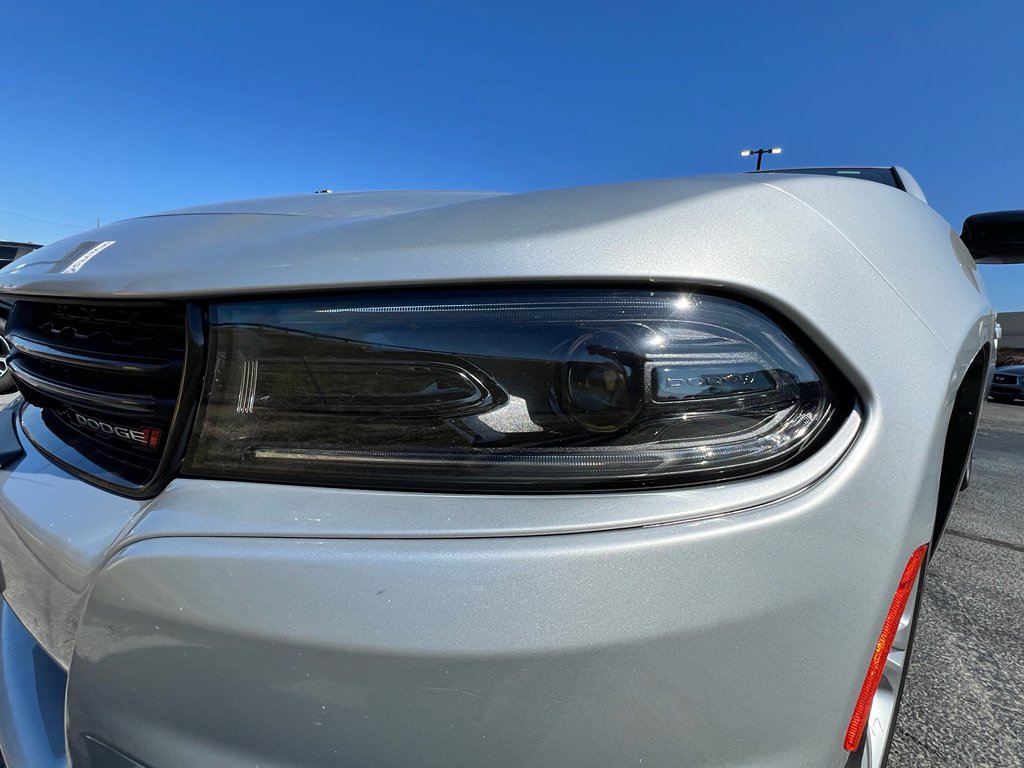 Used 2023 Dodge Charger SXT image 9