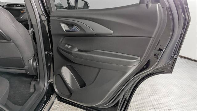 Used 2023 Chevrolet TrailBlazer LT w/ Convenience Package AWD/4WD image 19