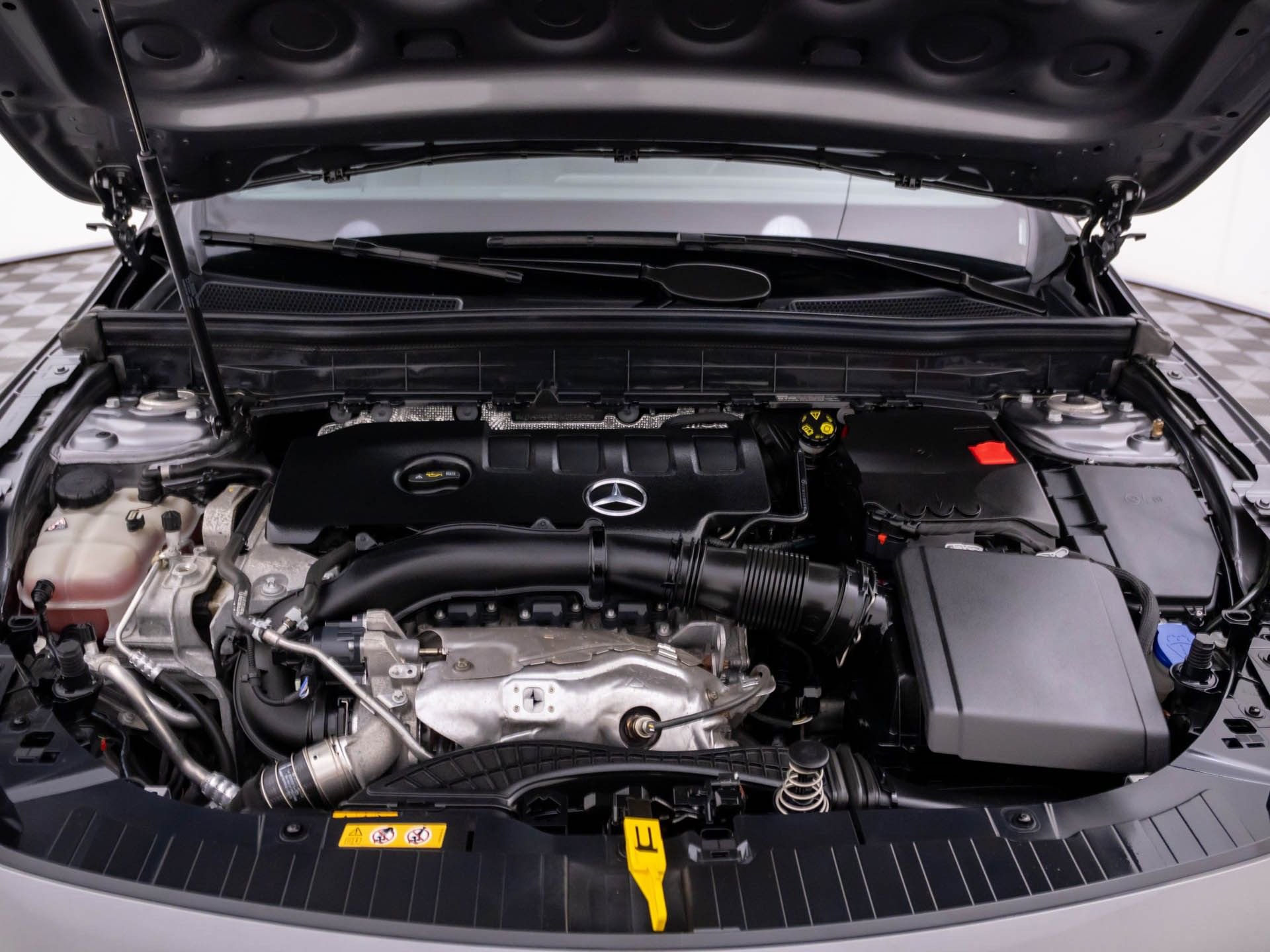 Certified 2022 Mercedes-Benz GLB 250 4MATIC image 35