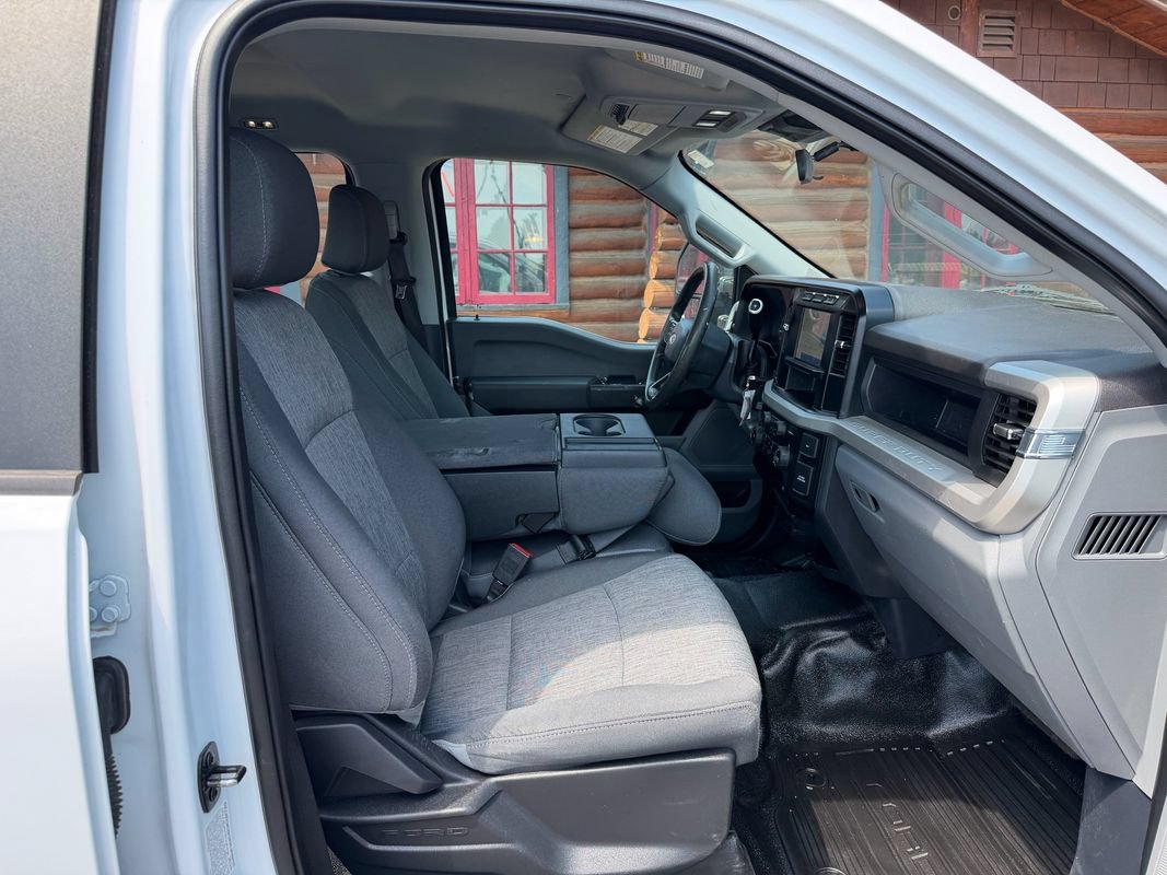 Used 2024 Ford F250 XL AWD/4WD image 28