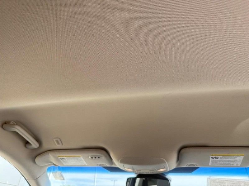 Used 2020 Ford Edge Titanium AWD/4WD image 15