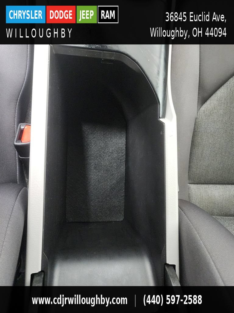 Used 2019 Toyota Camry LE FWD image 24