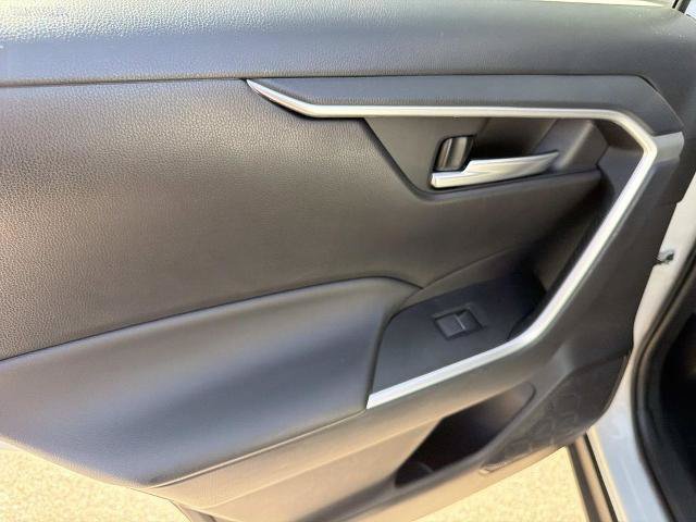 Used 2023 Toyota RAV4 XLE FWD image 10