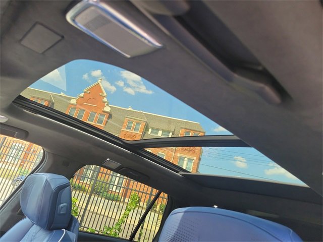 New 2026 Cadillac Vistiq Premium Luxury image 24