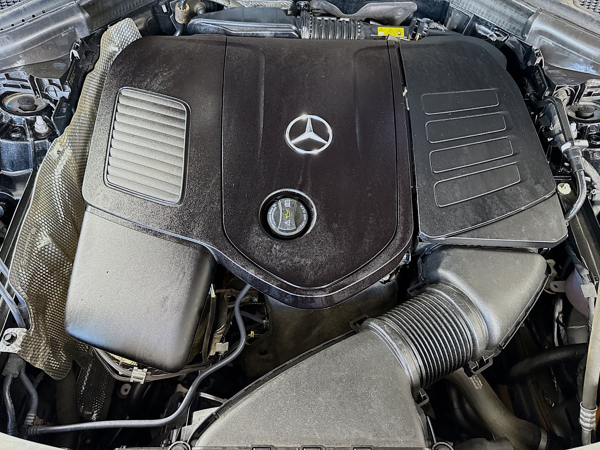 Used 2023 Mercedes-Benz GLC 300 4MATIC w/ Exclusive Trim Package image 39