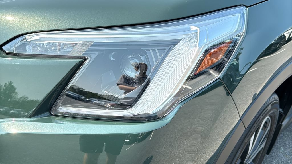 Certified 2023 Subaru Forester Limited AWD/4WD image 7
