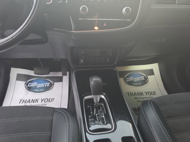 Used 2020 Mitsubishi Outlander SE image 11