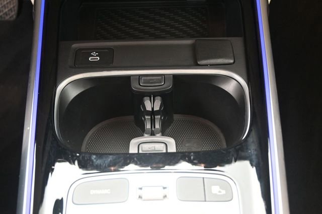 Certified 2025 Mercedes-Benz GLB 250 image 4