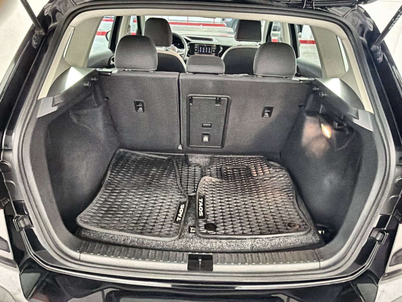 Used 2022 Volkswagen Taos S image 24