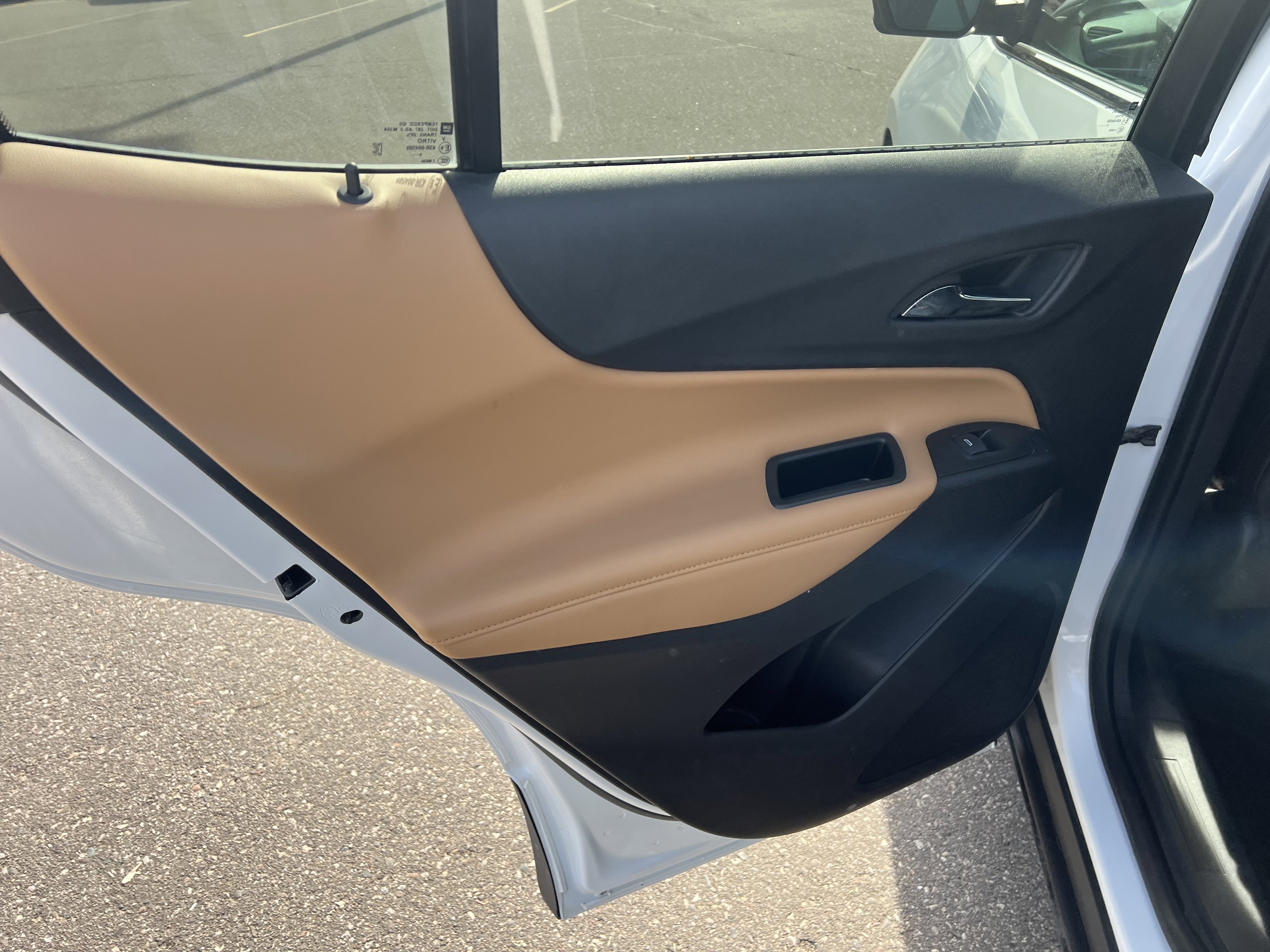 Used 2020 Chevrolet Equinox Premier image 12