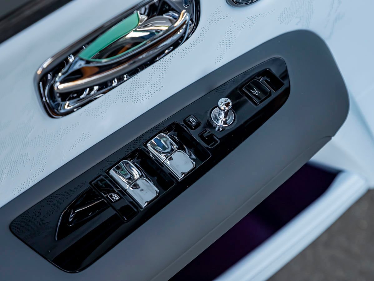 Certified 2026 Rolls-Royce Ghost Extended Wheelbase AWD/4WD image 33