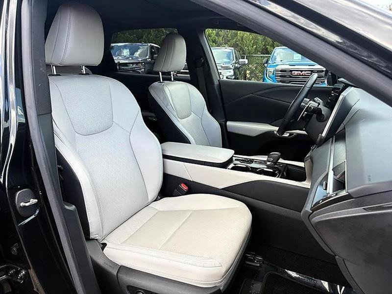 Used 2023 Lexus RX 350 Premium Plus w/ Cold Area Package FWD image 35