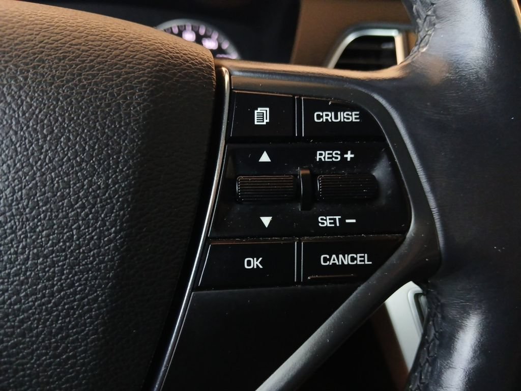 Used 2016 Hyundai Sonata Sport w/ Option Group 1V FWD image 17