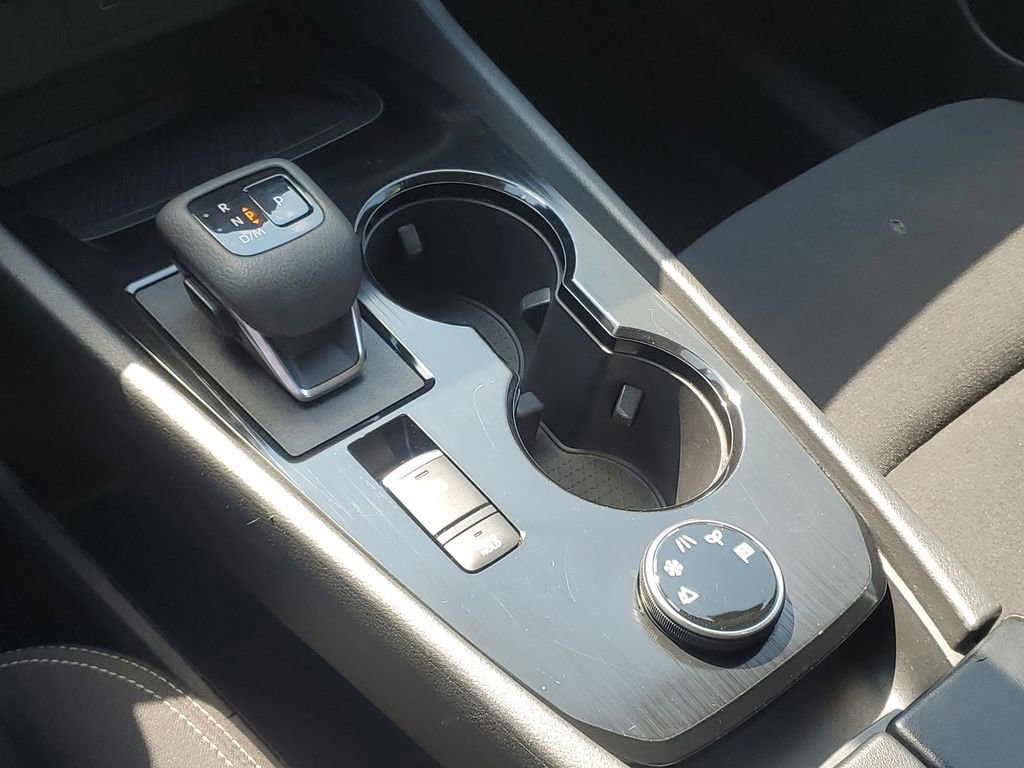 Used 2024 Nissan Rogue S image 21