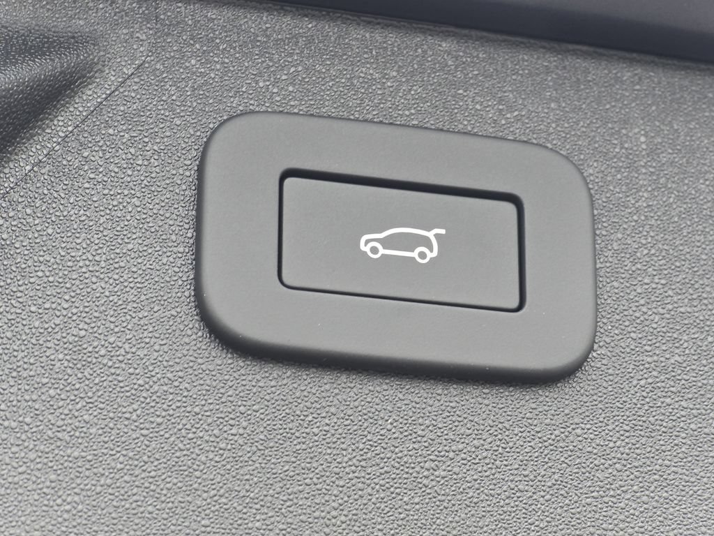 New 2025 Land Rover Discovery Sport Dynamic SE AWD/4WD image 15