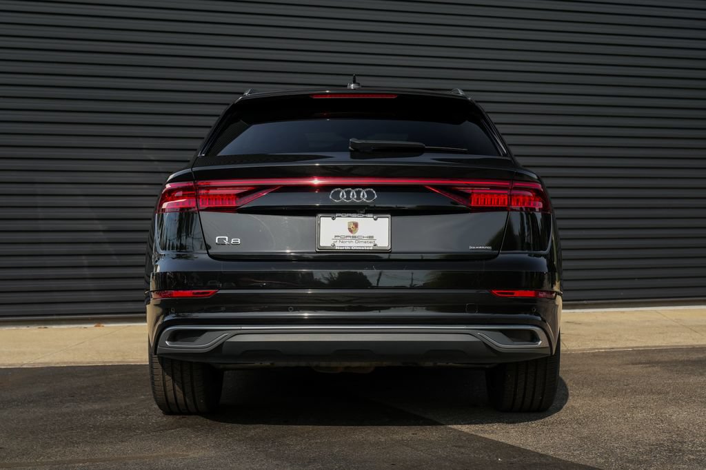 Used 2022 Audi Q8 Prestige w/ Prestige Package AWD/4WD image 14