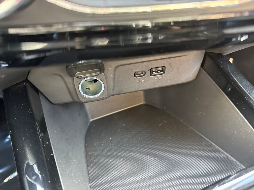 Used 2024 Chevrolet Trax LT image 33