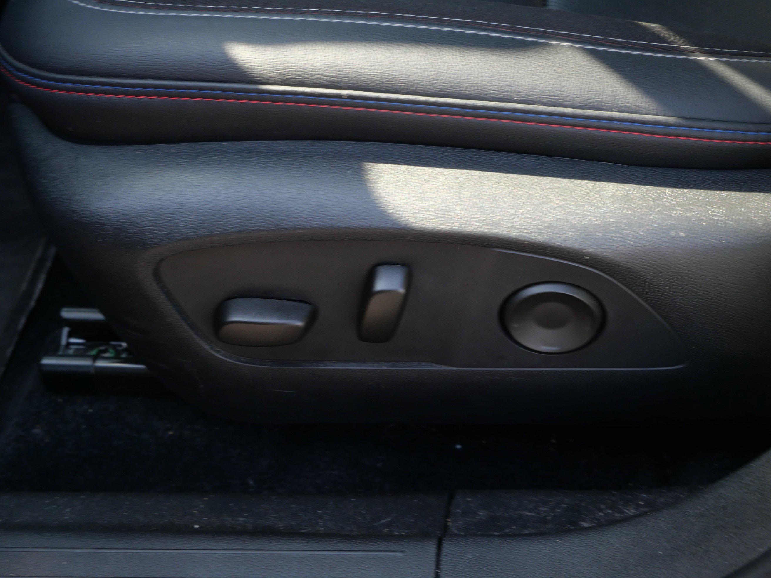 Used 2024 Chevrolet Equinox EV RS AWD/4WD image 19