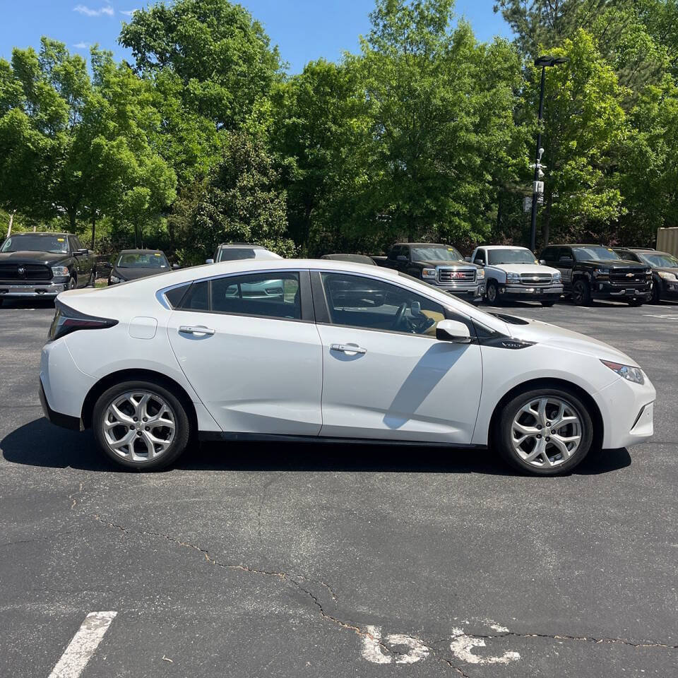 Used 2017 Chevrolet Volt Premier FWD image 5