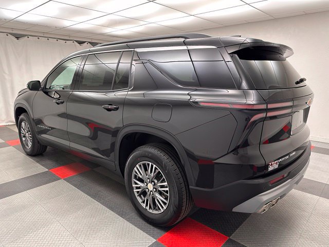 Used 2026 Chevrolet Traverse LT AWD/4WD image 4