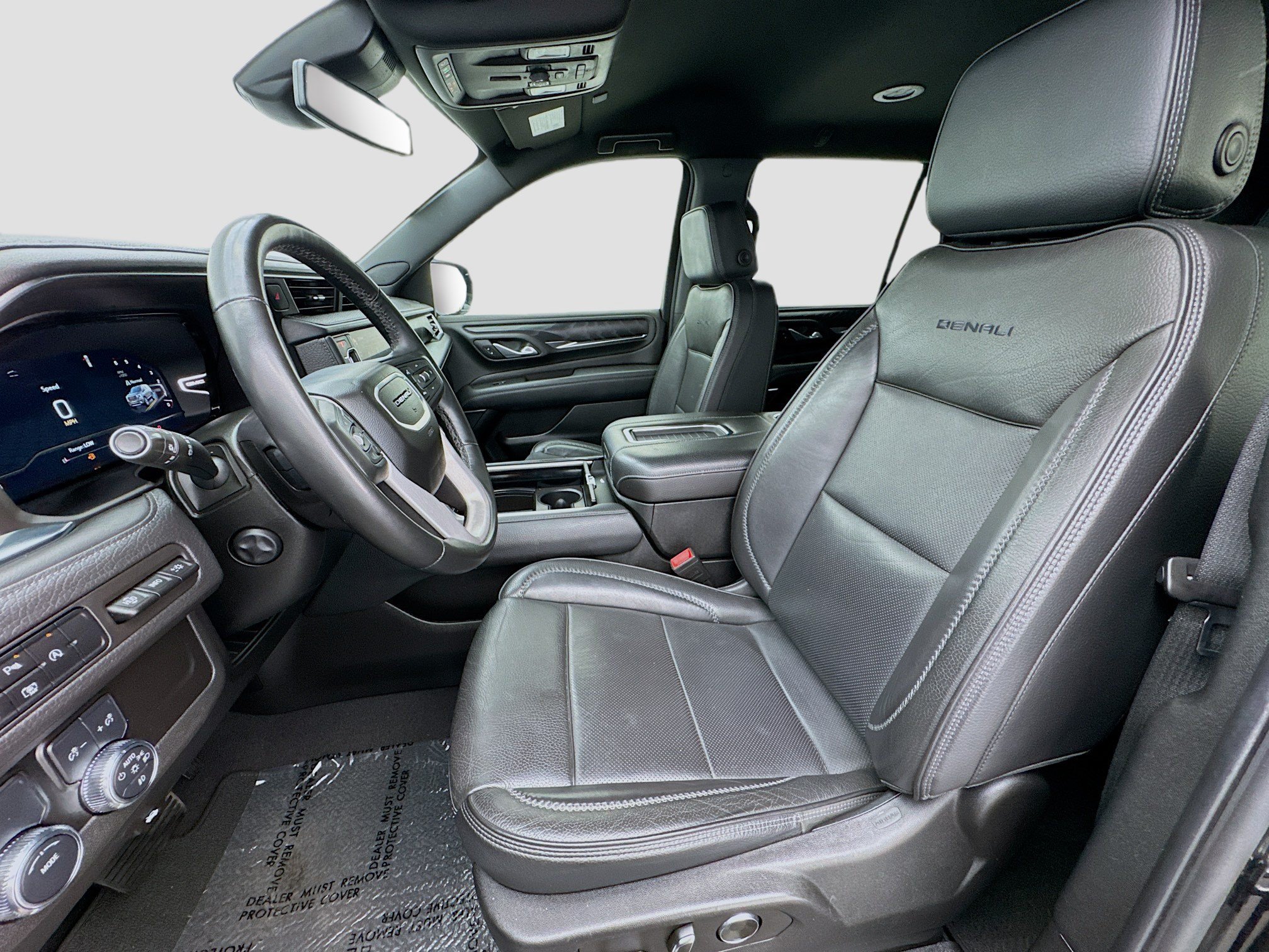 Used 2024 GMC Yukon Denali RWD image 13