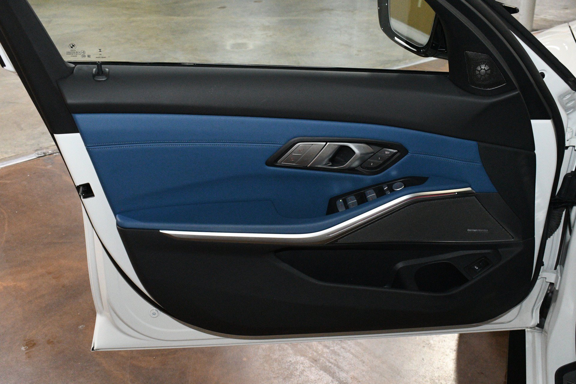Used 2025 BMW M3 Competition AWD/4WD image 43