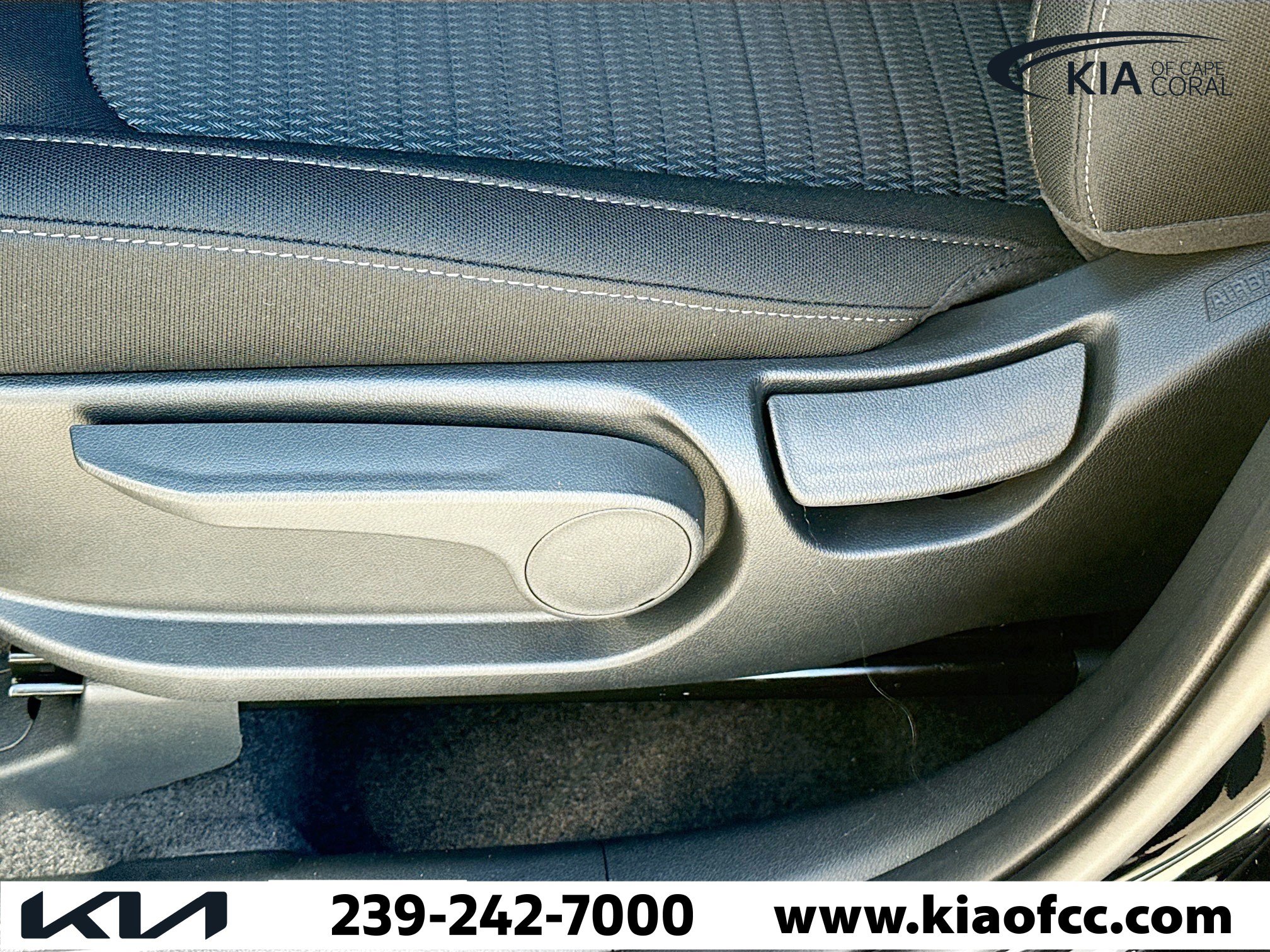 New 2026 Kia Sorento LX FWD image 21