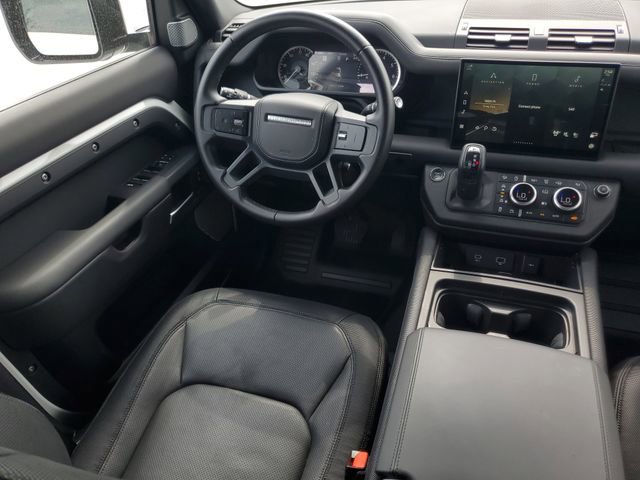 Certified 2023 Land Rover Defender 130 X-Dynamic SE AWD/4WD image 14