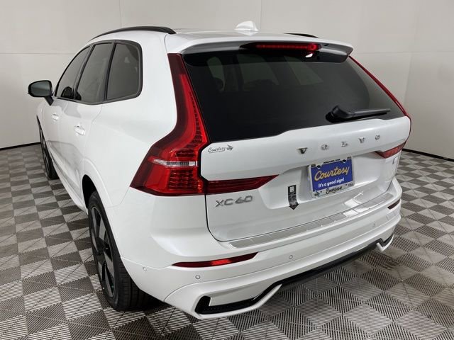 Certified 2024 Volvo XC60 T8 Plus w/ Protection Package Premier image 9