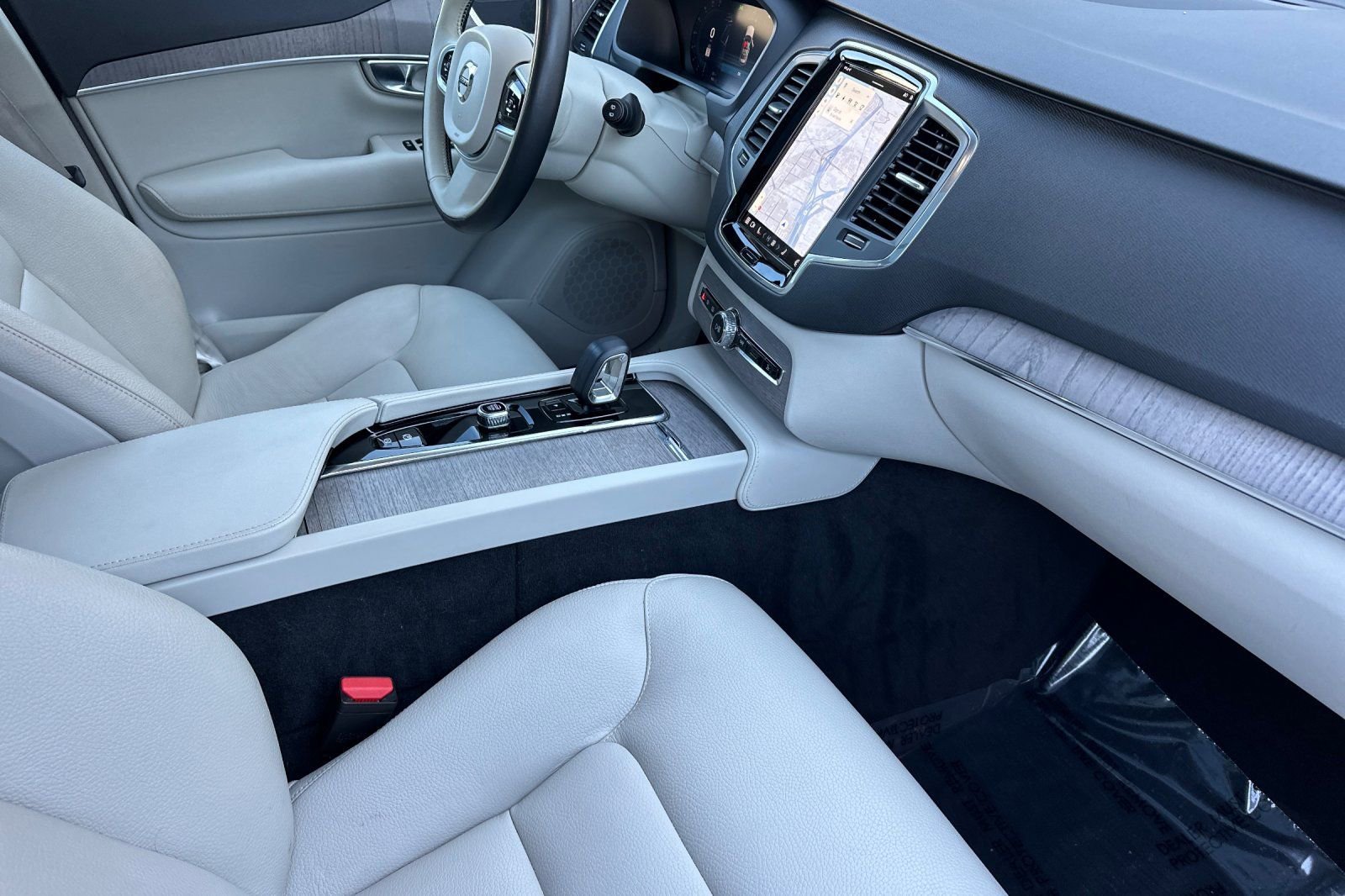 Used 2023 Volvo XC90 T8 Core image 19