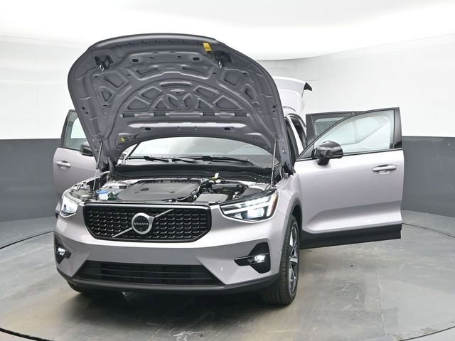 New 2026 Volvo XC40 B5 Plus w/ Protection Package Premier image 45