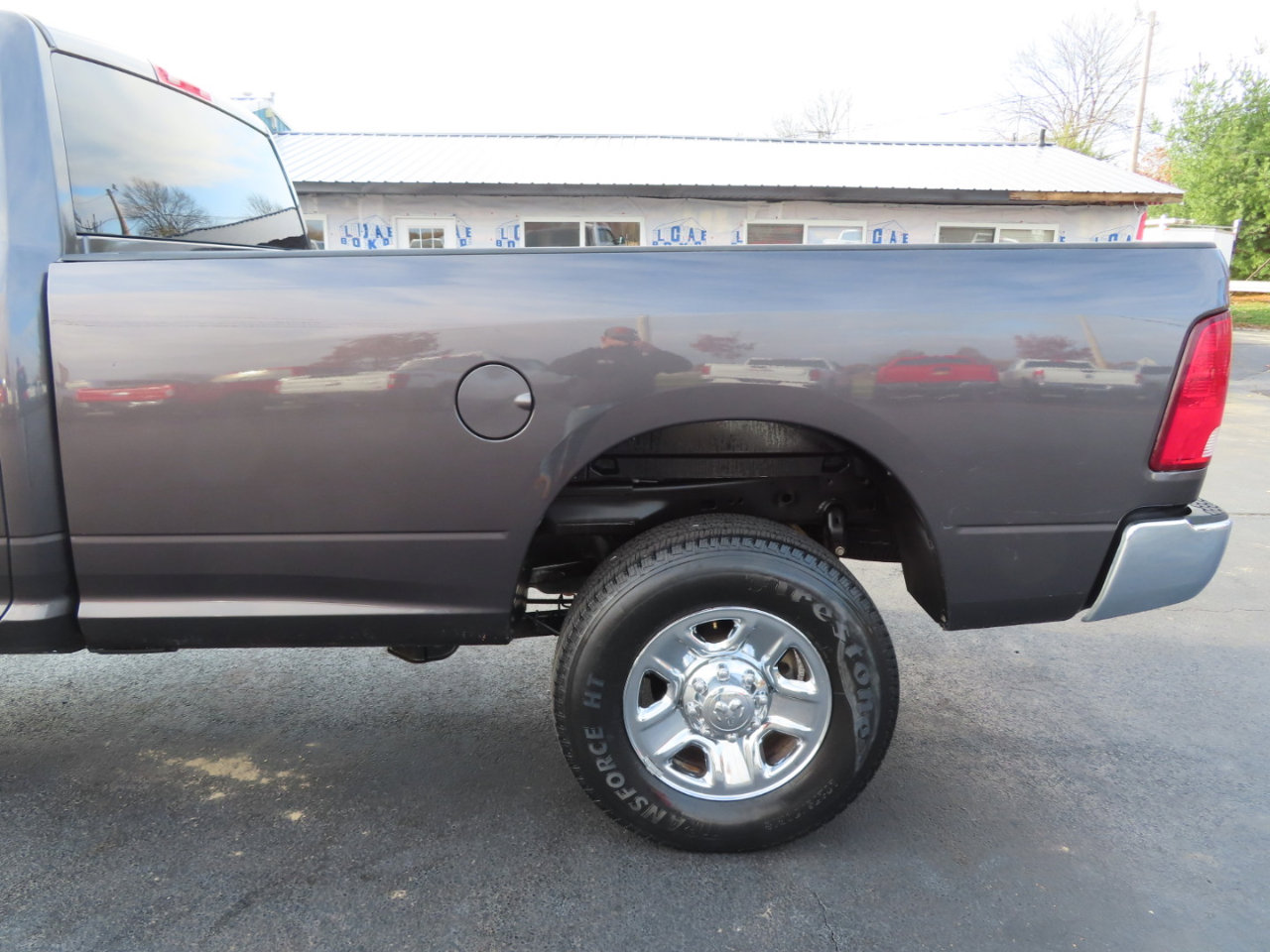 Used 2018 RAM 2500 Tradesman w/ Chrome Appearance Group image 15