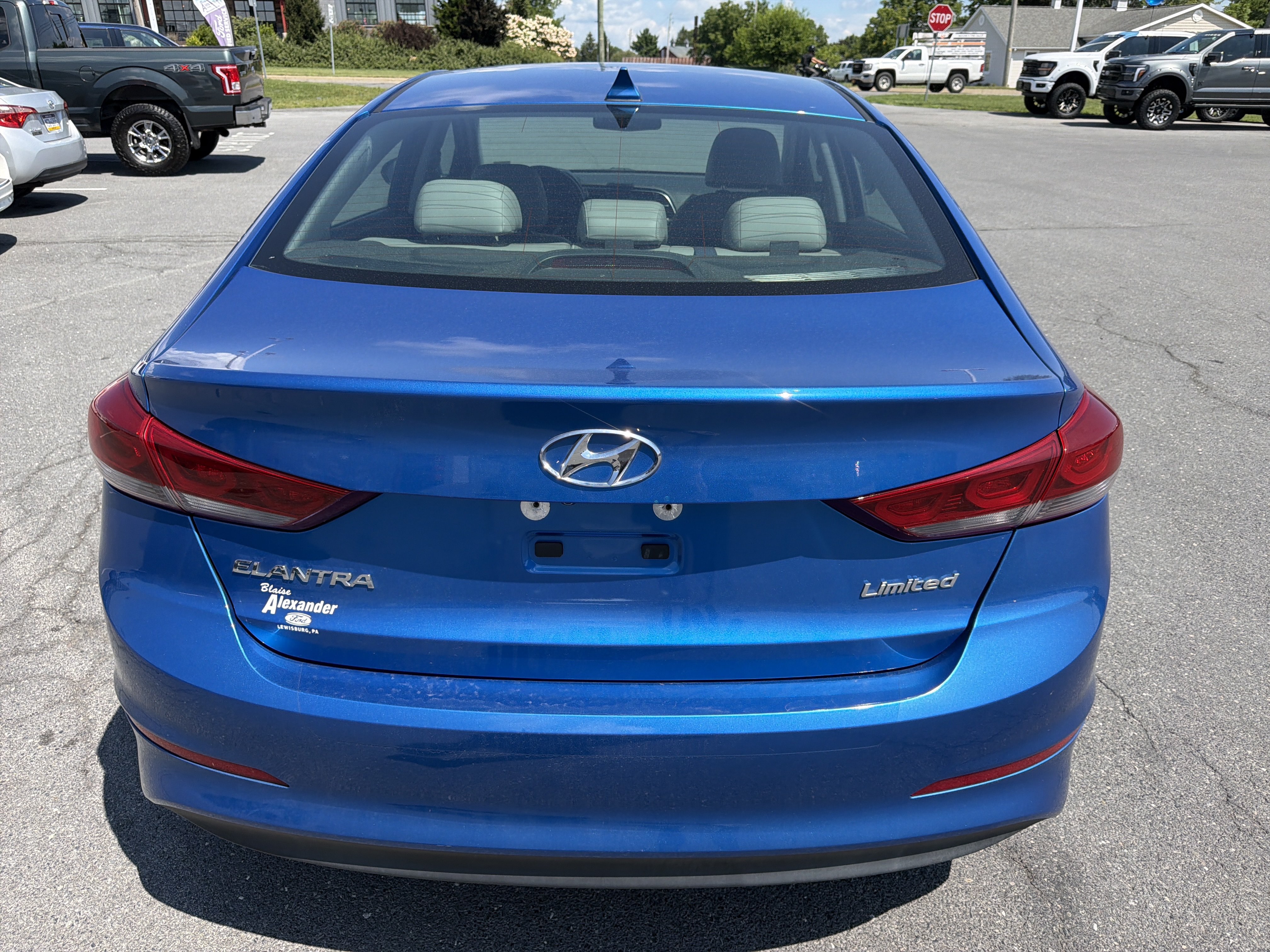 Used 2018 Hyundai Elantra Limited w/ Limited Ultimate Package 02 FWD video 4
