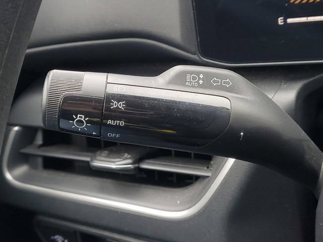 Used 2025 Kia K4 FWD image 16