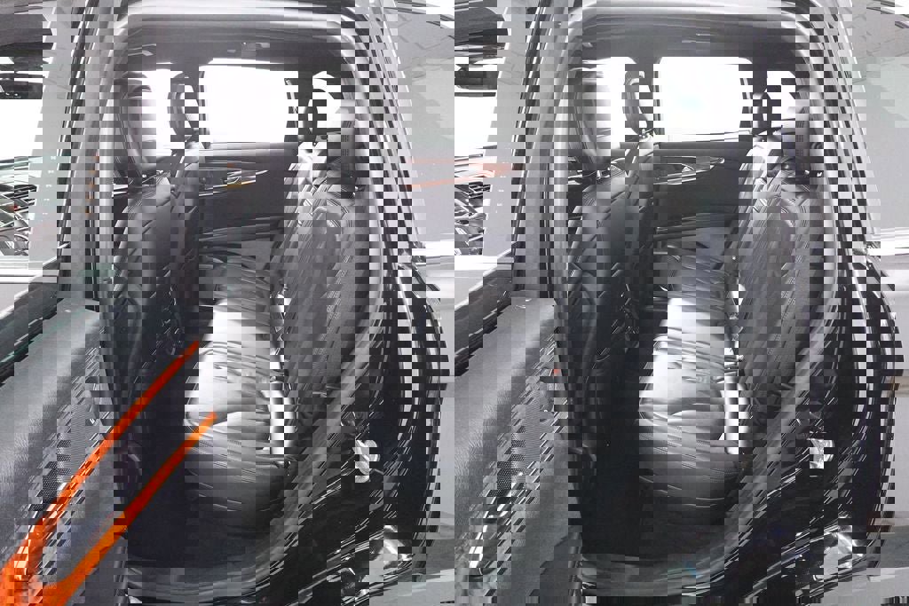 Used 2020 Lincoln Nautilus Reserve w/ Equipment Group 201A image 25