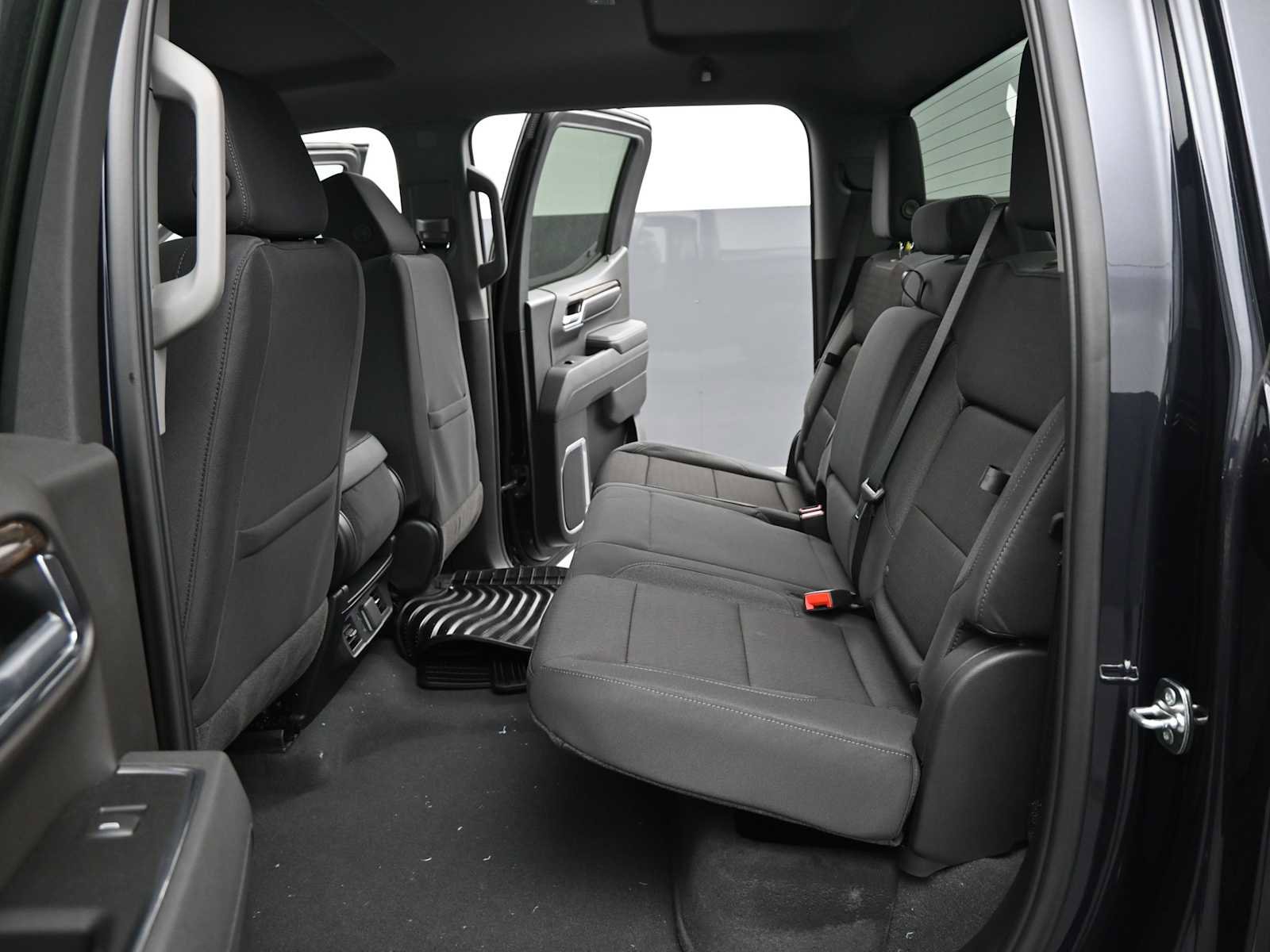 New 2026 GMC Sierra 1500 Elevation image 16