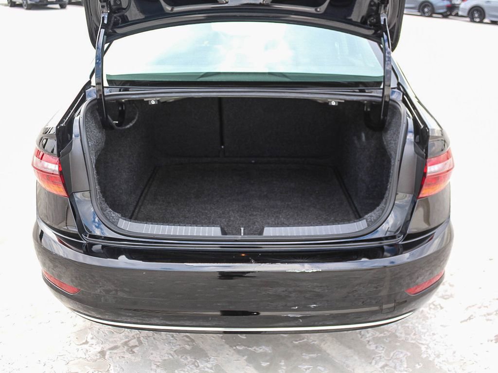 Used 2019 Volkswagen Jetta S image 24