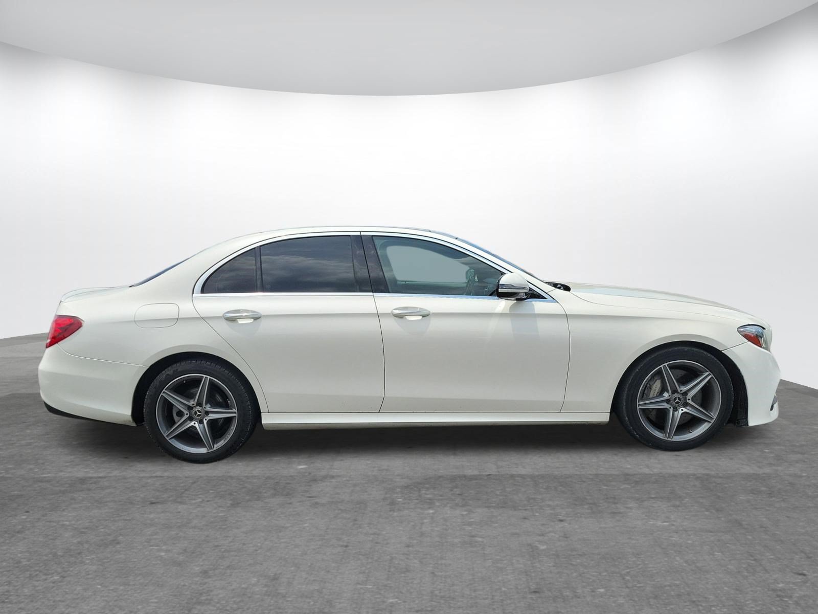 Used 2020 Mercedes-Benz E 350 4MATIC Sedan image 19