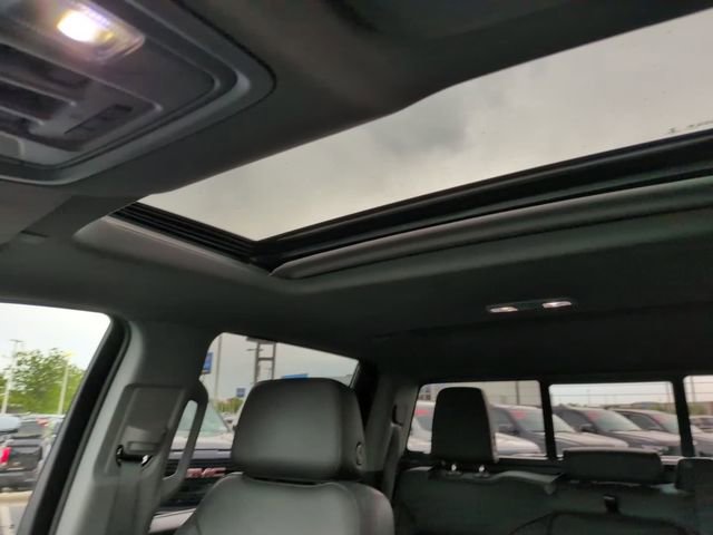 Certified 2022 GMC Sierra 1500 SLT w/ SLT Premium Plus Package AWD/4WD image 24