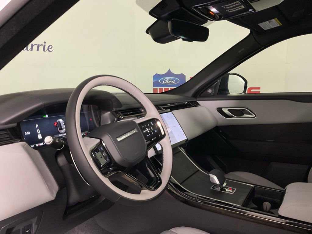 Used 2026 Land Rover Range Rover Velar Dynamic SE image 13