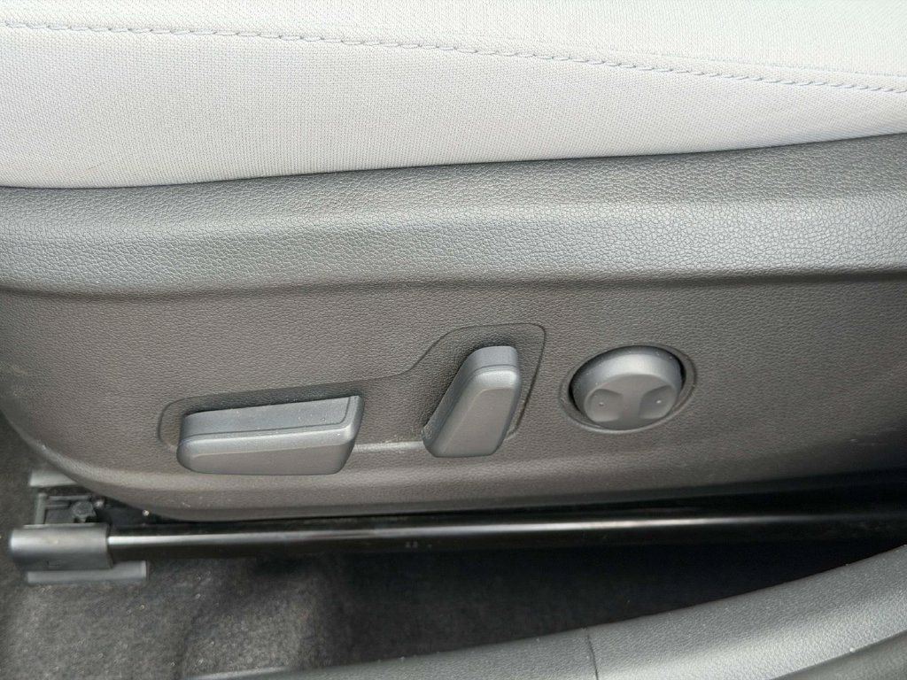Certified 2023 Hyundai Kona SEL AWD/4WD image 20
