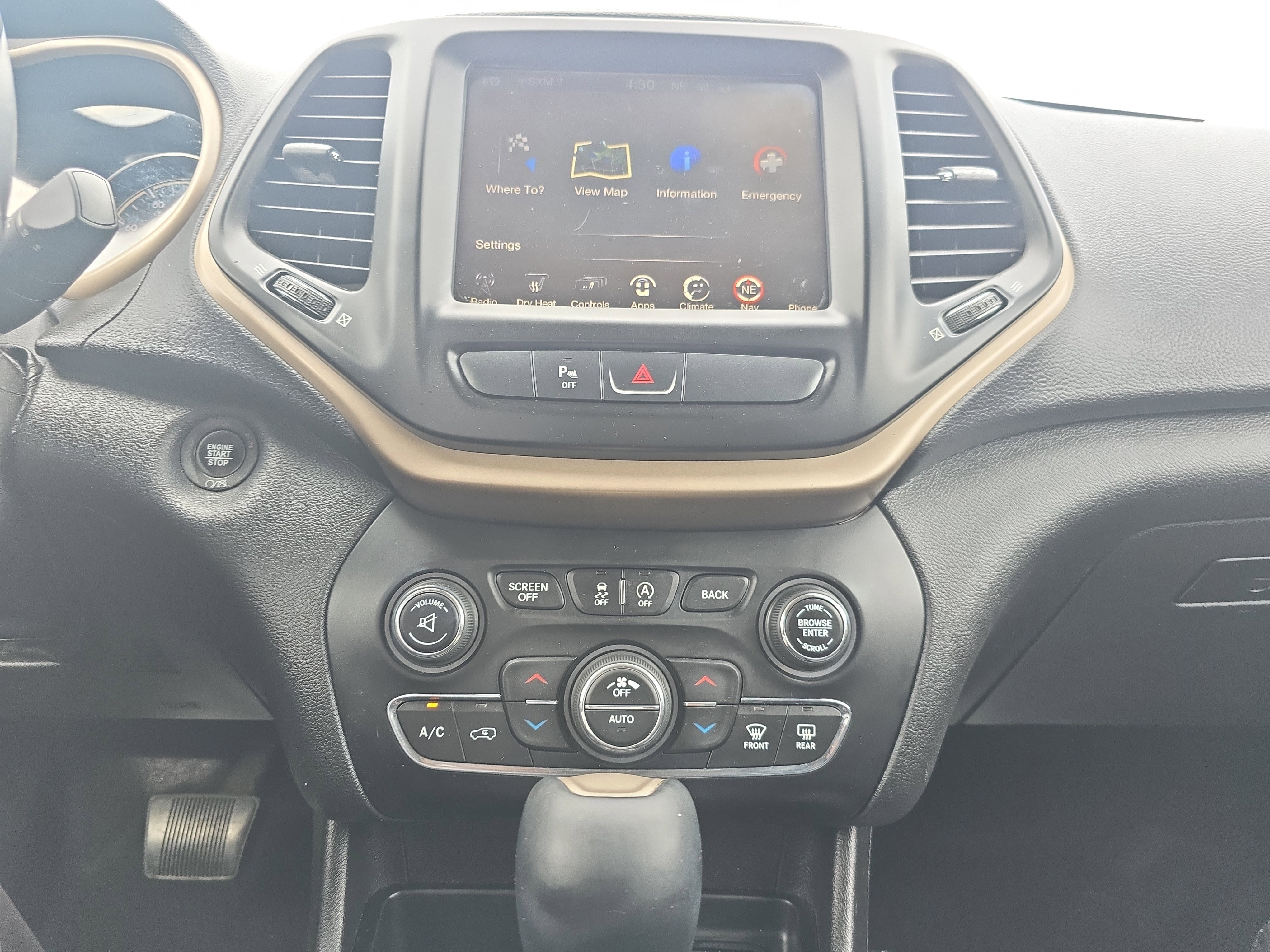 Used 2017 Jeep Cherokee Limited image 17