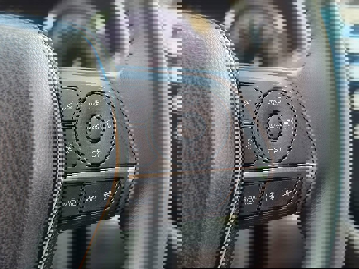 Used 2018 Toyota Camry XLE image 32