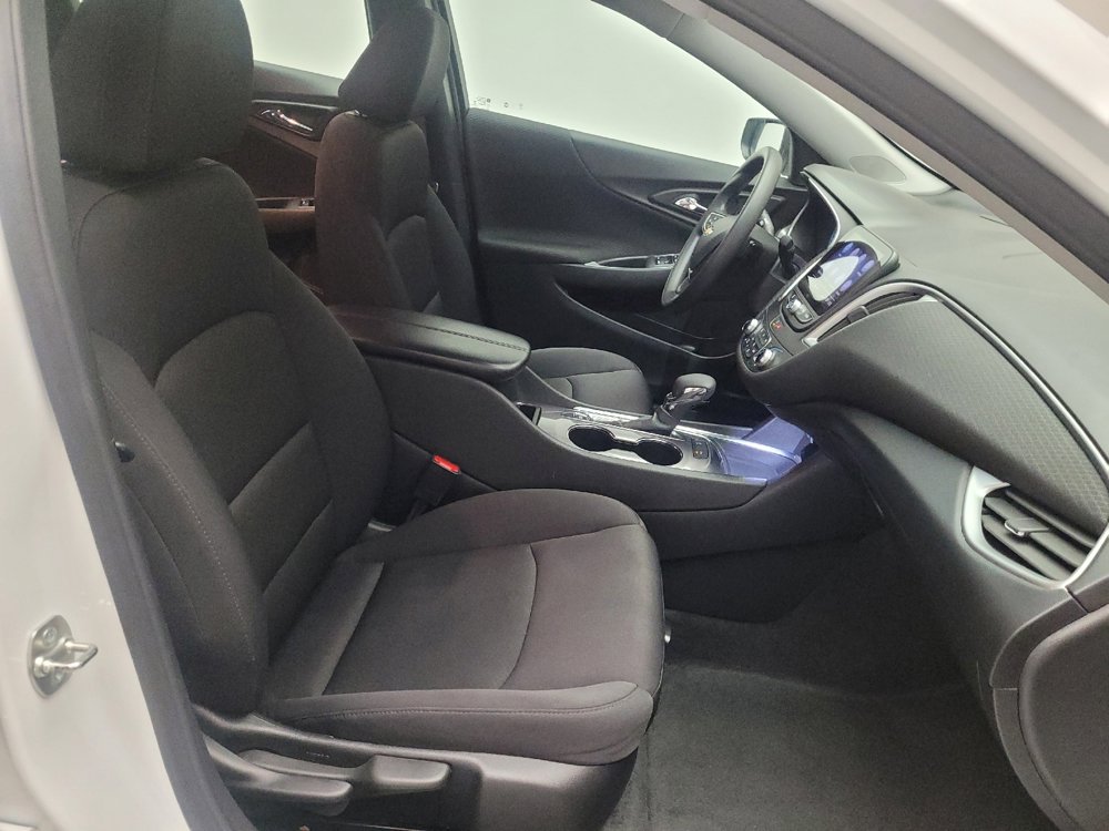 Used 2024 Chevrolet Malibu LT image 21